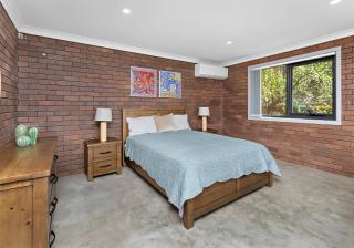 Morning Glow - Wake up to breathtaking views and golden sunrises at this serene coastal retreat. - 1