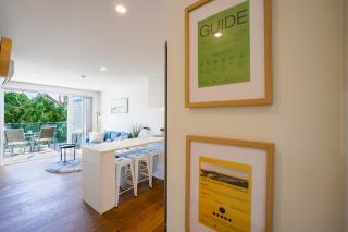 Contemporary Family Retreat Close to Airport - 2