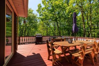 InDoor HotTub Pocono Mountains Home - 1