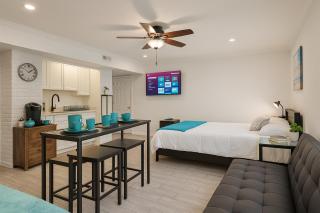 Hot Tub WiFi Gym Firepit Kitchen - 5