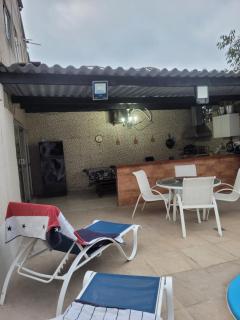 Casa com Piscina da Treze - Guarujá Enseada - 4