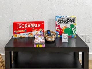 Near Midtown Montrose Apt Games Desk Wifi Tv - 4