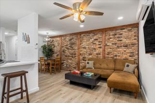 Nr Midtown Museums Montrose Apt Desk Wifi Games - 9