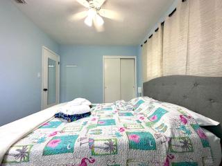 Spacious family vacation close to the beach - 8