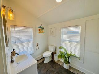 Alwaves Family 3 Bedroom Beach Apartment - 5