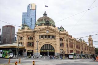 Marvellous Views - Bright & Spacious CBD Escape - Free Tram - 6