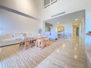 Altos de Chavón, Country House - 0