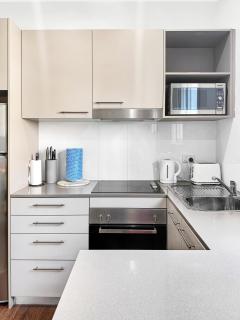 Executive Serviced north Sydney City pad - 1