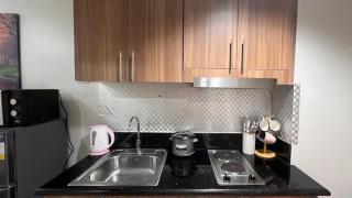 Netflix Ready Modern Condo SHORE 3 B01-1505 - 5