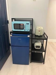 Modern Stylish Beautiful Room & Den - 4