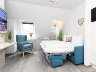 Gemuetliche Ferienwohnung Obergeschoss, Bensersiel - 2