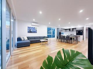 4B Townhouse Close Beach&Shop perf4 Long-stay - 1