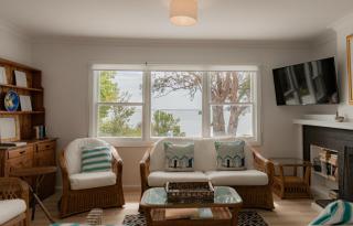 The Little Pearl - Front row at Beauty Bay - 6