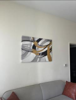 Stylish Hollywood Apartment - 3