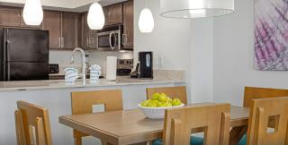 Towers on the Grove - 6