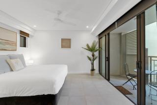 Lagoon Hideaway - Swim out Nook at Temple Resort - Craiglie - 3