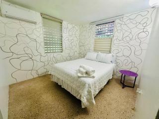 3 Bedroom Home Best Price Bayamon by Rentalspr - 8