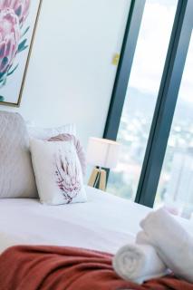 Lvl 59 Skytower Amazing Views CBD Wifi Carpark by Stylish Stays - 9