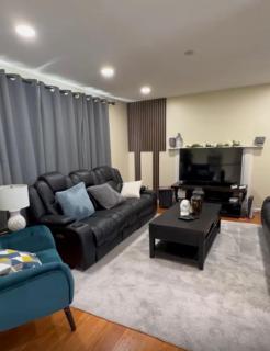 Cozy Family Room - 0