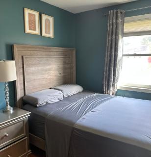 Cozy Family Room - 1