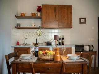 Apartment in farmhouse with pool - 8