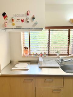 鶴橋駅 新和風3部屋 2階貸切 浴室素敵 天然温泉徒歩4分 クイーンサイズベットあり ゆったり寝れる - 4