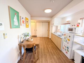 鶴橋駅 新和風3部屋 2階貸切 浴室素敵 天然温泉徒歩4分 クイーンサイズベットあり ゆったり寝れる - 2