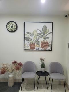 The Delice house near Train street, old Quarter - 5