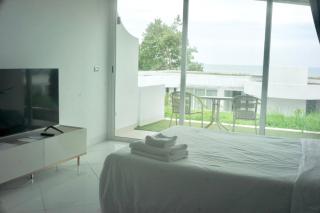 Pure Sunset Beach - By Mikihollick - 7