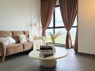 Cream Nest Minimalist 2BR 4 pax Medini Legoland - 0