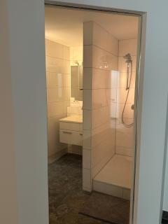 Design-Ferienhaus mit Garten, Kino & 5 Schlafzimmern - 4