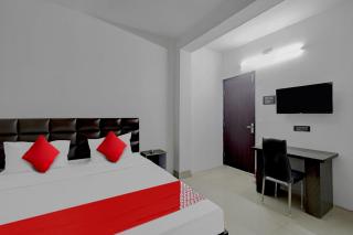 Hotel O ALISHA LODGE - 1