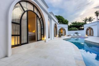 Boujee Boutique Hotel - 5