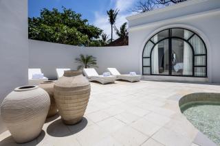 Boujee Boutique Hotel - 3