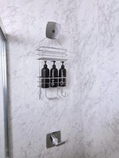 New Langford Suite near Lake & Mall, Free Parking - 9