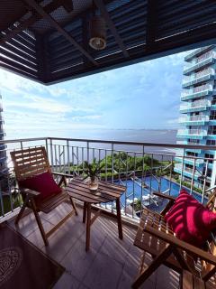 2BR at Bayshore 2 Near Okada & Airport - 8