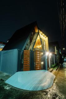 Ephram House - A-Frame Cabin Staycation with Pool, Games & BBQ For Up To 20 Guests - 7