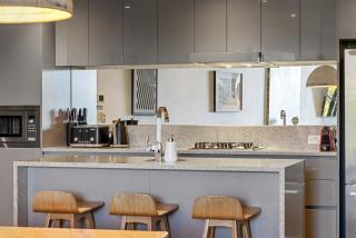 Sky High Views in the Heart of Canberra - Canberra - 5