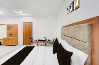 Super Townhouse Oak Public Garden Hanamkonda Formerly Vishnu Grand - 2