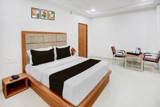 Super Townhouse Oak Public Garden Hanamkonda Formerly Vishnu Grand - 9