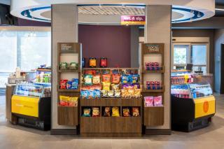 Tru By Hilton Commerce - 3