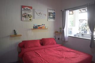 Banana Room Near to Kuta Legian Beach - 7