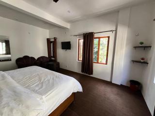 Lake Darshan Homestay - 8