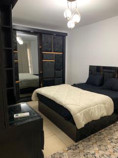 Bright Apartment in Madinaty Near Services - 2