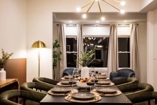 THE RETREAT - Hot Tub, Theater, Game Room, Fire Pit, Bar, Sleeps 14 - 2