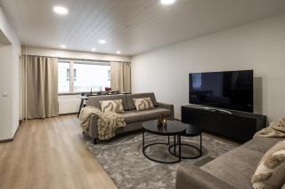 Arctic Winter City Suite - 8