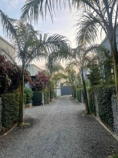 Lavish 2 Bedroom - 5