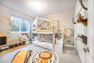 Kirkland Modern 4BR Family Oasis Kids Paradise - 3