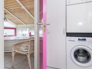 8 person holiday home in Glesborg - 2