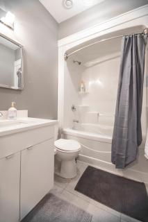 A luxurious 6 Bedfroom Family-Friendly House - 3